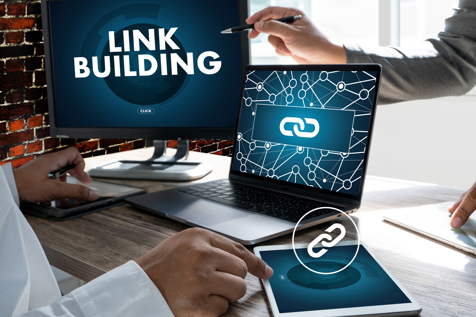 9 Ways Link Building Boosts Digital Footprint